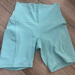 Lululemon Athletica Align shorts with pockets